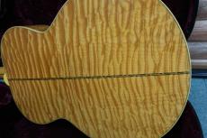 Gibson SJ-200 Montana Gold / Grover Imperial Gold  Peg・ Montana Head Inlay・Solid AAA Spruce Top・Solid Amazing Quilted Maple Side and Back・Ebony Fingerboard and Mustache Bridge 【With Original Hard Case】 2000年_7