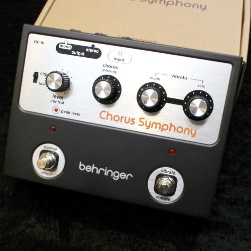 BEHRINGER 【クリアランスセール】CHORUS SYMPHONY【CE-1モチーフペダル】【BBD回路搭載】【送料無料】