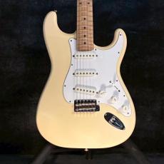 Fender Japan ST-33 ivory E serial【3.69kg】