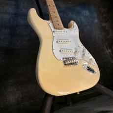 Fender Japan ST-33 ivory E serial【3.69kg】_11