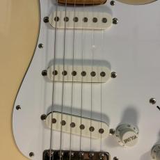 Fender Japan ST-33 ivory E serial【3.69kg】_16
