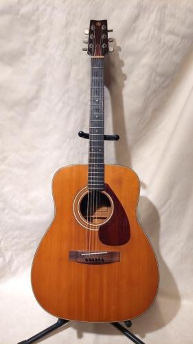 YAMAHA FG-200