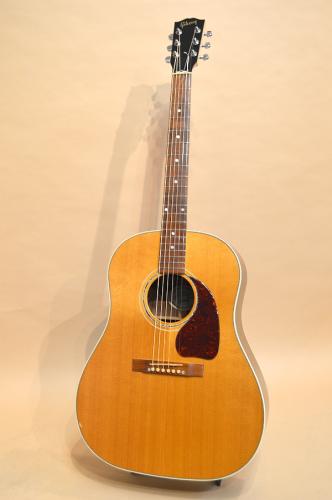 Gibson J-15　2015年製