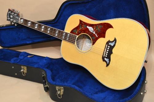 Gibson DOVE　2010年製