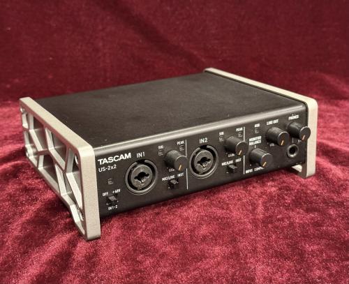TASCAM US-2×2