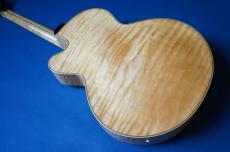 Yuhei Sunami 16" Archtop_4