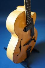 Yuhei Sunami 16" Archtop_7