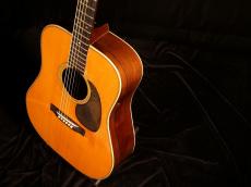 Martin D-28【1944年製(昭和19年)第二次世界大戦中に産声をあげた本物のゴールデンエラの入荷です!】解説試奏動画ご覧頂けます。_13