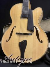 Benedetto Guitars 16-B Custom 2013年製 European Spruce & Figured Maple w/Burl Headstock EX+++ "One-Off Special Spec"_2