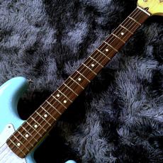Fender Limited Edition Tom DeLonge Stratocaster Daphne Blue / Rosewood【特価】【トム・デロング】_4