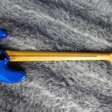 Fender American Ultra II Jazz Bass Noble Blue_6