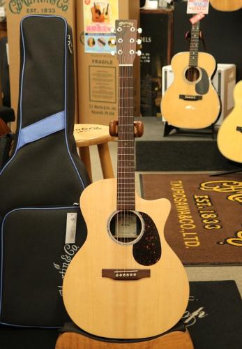 Martin 【Martin専門フロア】 GPC-X2E#2949752 【ココボロイメージのHPLサイドバック】