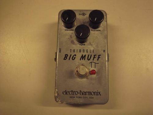 Electro-Harmonix TRIANGLE BIG MUFF Π