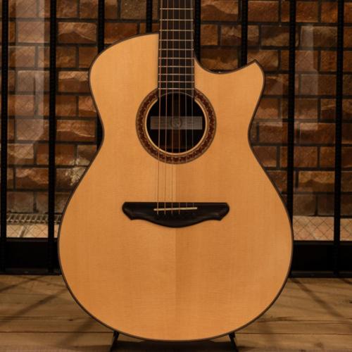 Fujii Guitars OM-cw Caucasian Spruce / Macassar Ebony