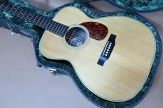 Collings OM2H / Original Waverly Peg・Solid Sitka Spruce Top・Solid Indian Rose Side and Back・Pre-war Scalloped Advanced X-pattern・With L.R Baggs Lyric Active System【With Original Hard Case 】1998年製　_3