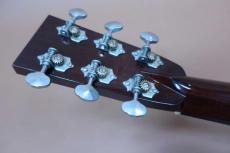 Collings OM2H / Original Waverly Peg・Solid Sitka Spruce Top・Solid Indian Rose Side and Back・Pre-war Scalloped Advanced X-pattern・With L.R Baggs Lyric Active System【With Original Hard Case 】1998年製　_10