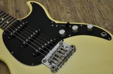 G&L USA Skyhawk 1987 Leo Fender Fine Tuner Vibrato_10