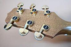 Takamine TSS-30 / Porto type・Solid Abalone Top and Side and Back Trim and Rosette・SoIid Engelmann Spruce Top・Solid Jacaranda Side and Back・Ebony Fingerboard and Bridge【With Original Hard Case】1986年製_9
