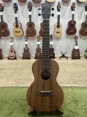 Pono Kalele Series Solid Acacia Concert_2