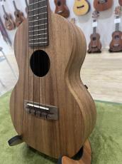 Pono Kalele Series Solid Acacia Concert_3