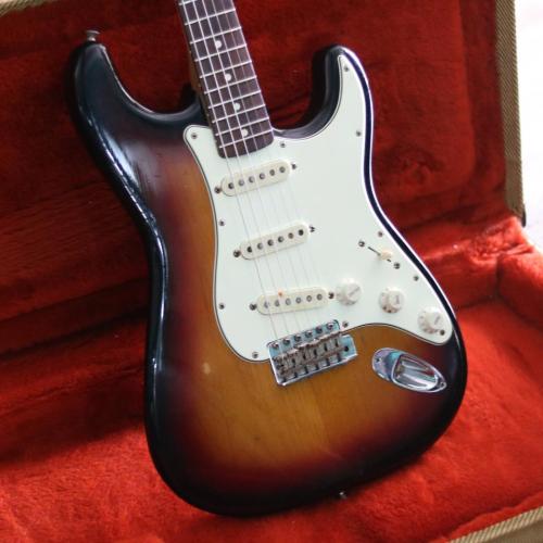 Fender American Vintage '62 Stratocaster Reissue - 3-Color Sunburs