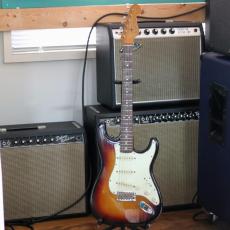 Fender American Vintage '62 Stratocaster Reissue - 3-Color Sunburs_14