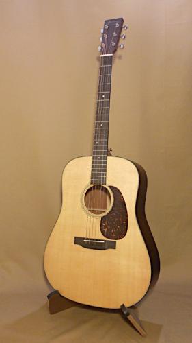 Martin D-18
