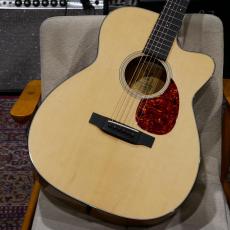Rabbit 69 Lucky 13 / Mahogany 【ストラディバリの森で伐採された「ニュームーン・スプルース」トップ採用の極上モデル。】_3