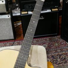Rabbit 69 Lucky 13 / Mahogany 【ストラディバリの森で伐採された「ニュームーン・スプルース」トップ採用の極上モデル。】_5