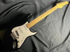 Three Dots S model/M_2