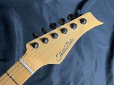 Three Dots S model/M_7