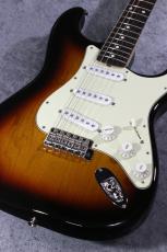 Fender FSR Made in Japan Traditional 60s Stratocaster 3-Tone Sunburst #JD25003017【3.37kg】_8