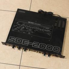 Roland SDE-2000 Digital Delay