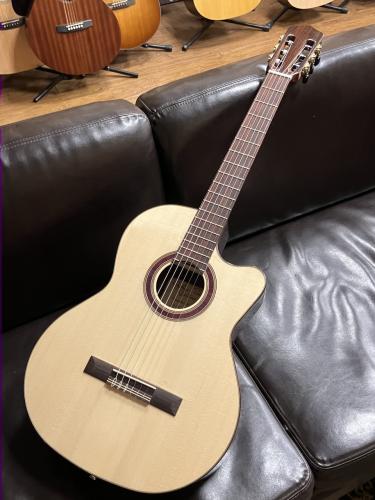 Orpheus Valley Guitars Flamenco Negra
