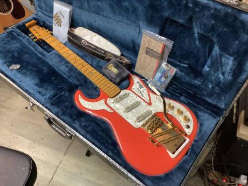 Burns  Apache The Shadows 50th Anniversary Fiesta Red 2008　　バーンズギター　シャドウズ　50周年記念モデル