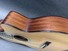 K.Yairi NY-0016 Custom / Slotted Head・Solid Spruce Top・Solid Mahogany Side and Back・Venetian Cutaway・Ebony Fingerboard and Rectangular Bridge・Clear Pick guard【With Original Case】2007年製_5