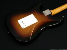 Squier Classic Vibe 60s Stratocaster [3-Color Sunburst]_8