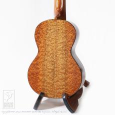 tkitki ukulele Custom-C Birds Eye Sapele_3
