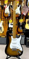 Fender Japan ST57-53_3