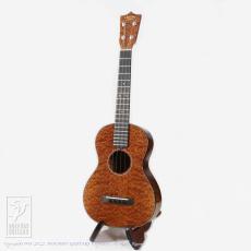 tkitki ukulele Custom-T Birds Eye Sapele_2