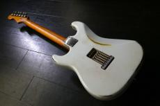 Fender Japan ST57　Relic　Malti Layer Finish 　セール期間限定価格_4