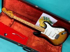 Fender STRATOCASTER