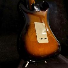 Fender Japan ST-57 2tone Sunburst Alder body【3.72kg】_8