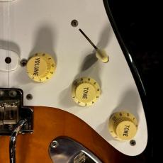Fender Japan ST-57 2tone Sunburst Alder body【3.72kg】_14