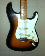 Fender STRATOCASTER_2