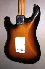Fender STRATOCASTER_9