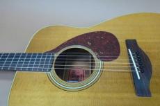 YAMAHA FG-180 / Red Label・音叉 Logo・Original Peg・Spruce Top・Mahogany Side and Back・Replace Large Pick-guard・Rosewood fingerboard and Bridge・Mahogany Neck 【With Hard Case】1971年製_11