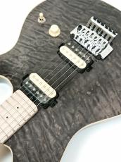 Sterling by MUSIC MAN AXIS AX40 -Trans Black-【日本限定復刻モデル】_5