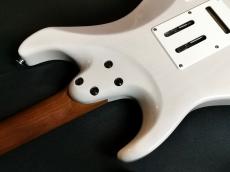 Ibanez 【即納可能】【求めるサウンドを実現】AZ2204N -Antique White Blonde- 【NEW】_11