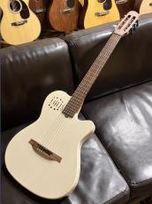 Godin Multiac Mundial Ozark Cream #24307772【エレガット】【薄型ボディー】